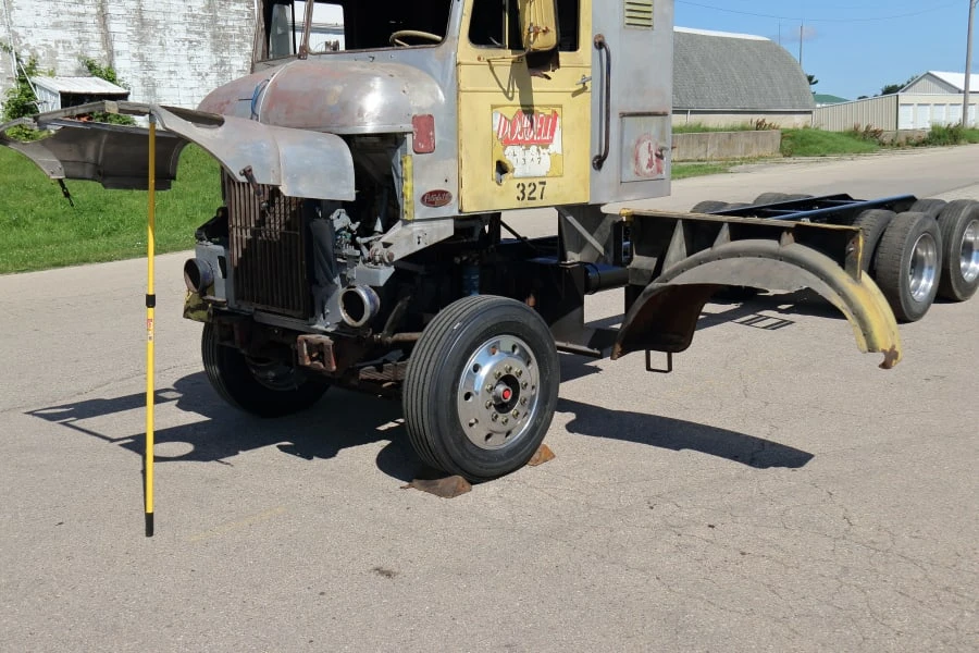 1954 Peterbilt - Image 16 of 31