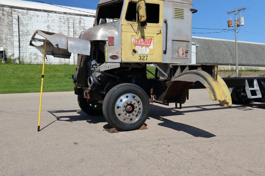 1954 Peterbilt - Image 22 of 31