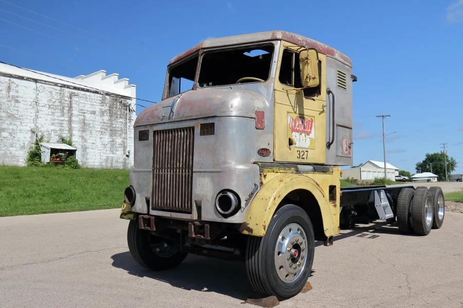 1954 Peterbilt - Image 17 of 31