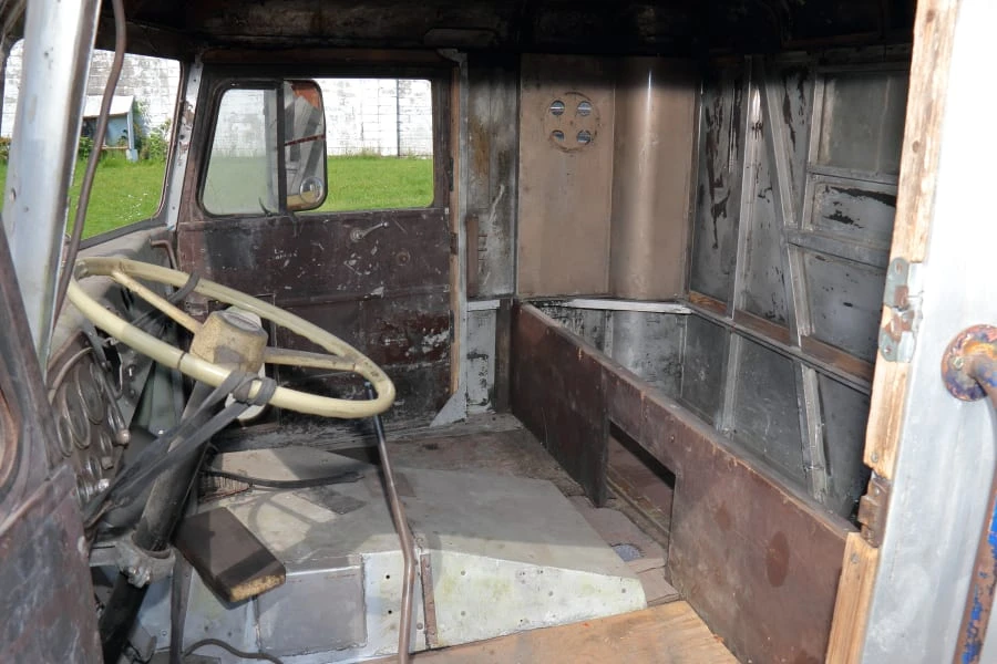 1954 Peterbilt - Image 25 of 31