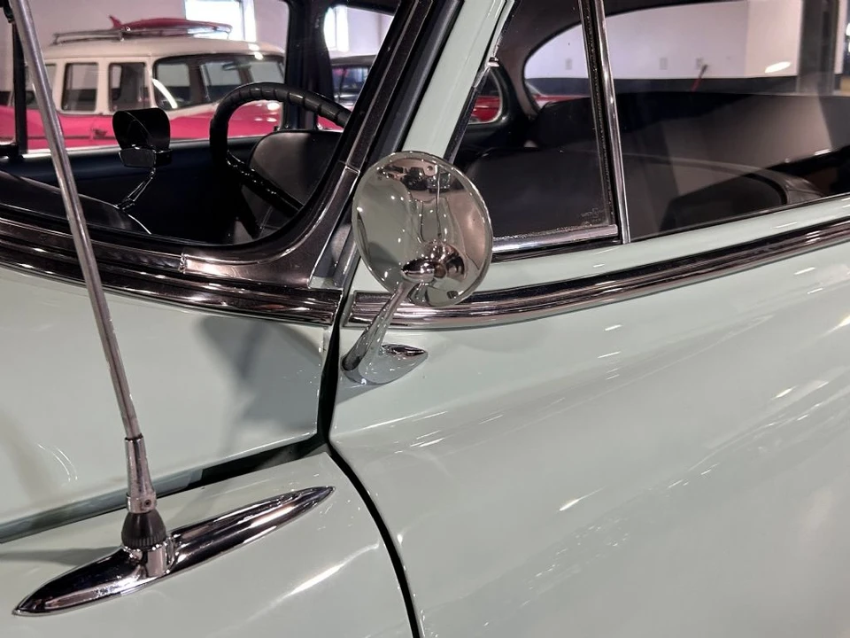 1954 Pontiac Chieftain - Image 7 of 31
