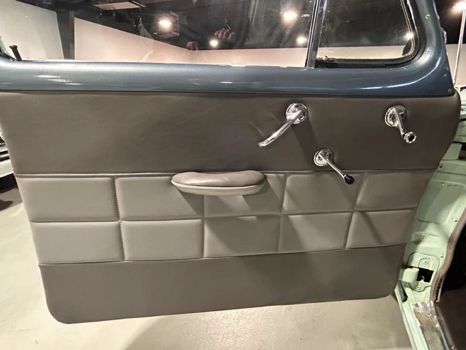 1954 Pontiac Chieftain - Image 10 of 31