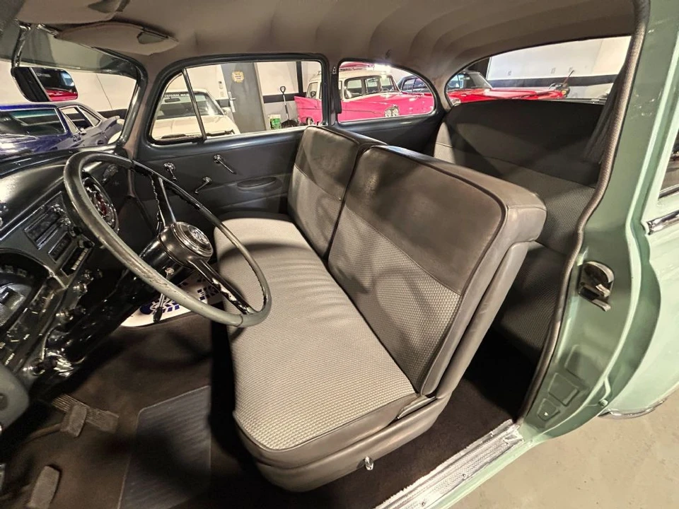1954 Pontiac Chieftain - Image 13 of 31