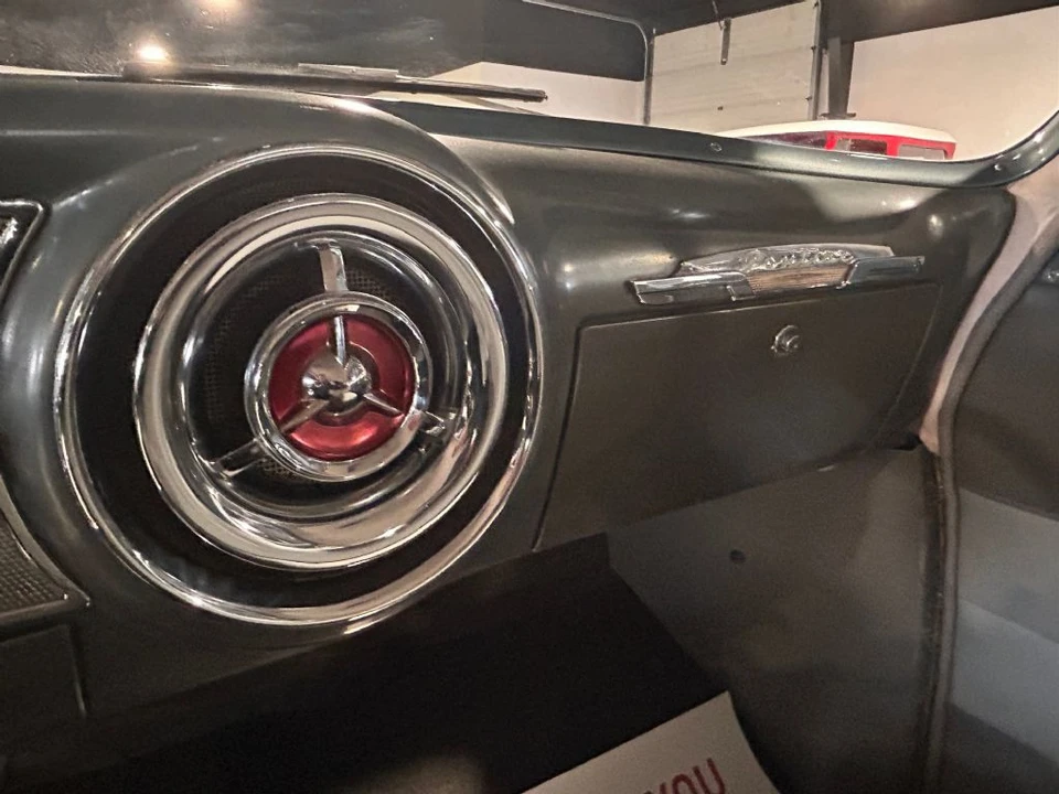 1954 Pontiac Chieftain - Image 18 of 31