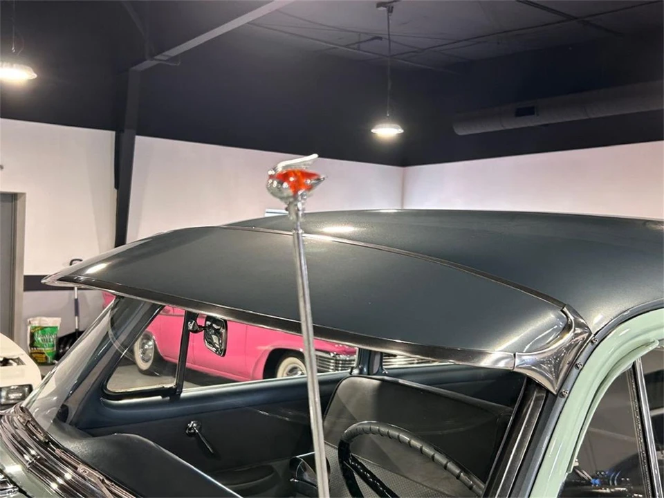 1954 Pontiac Chieftain - Image 7 of 31