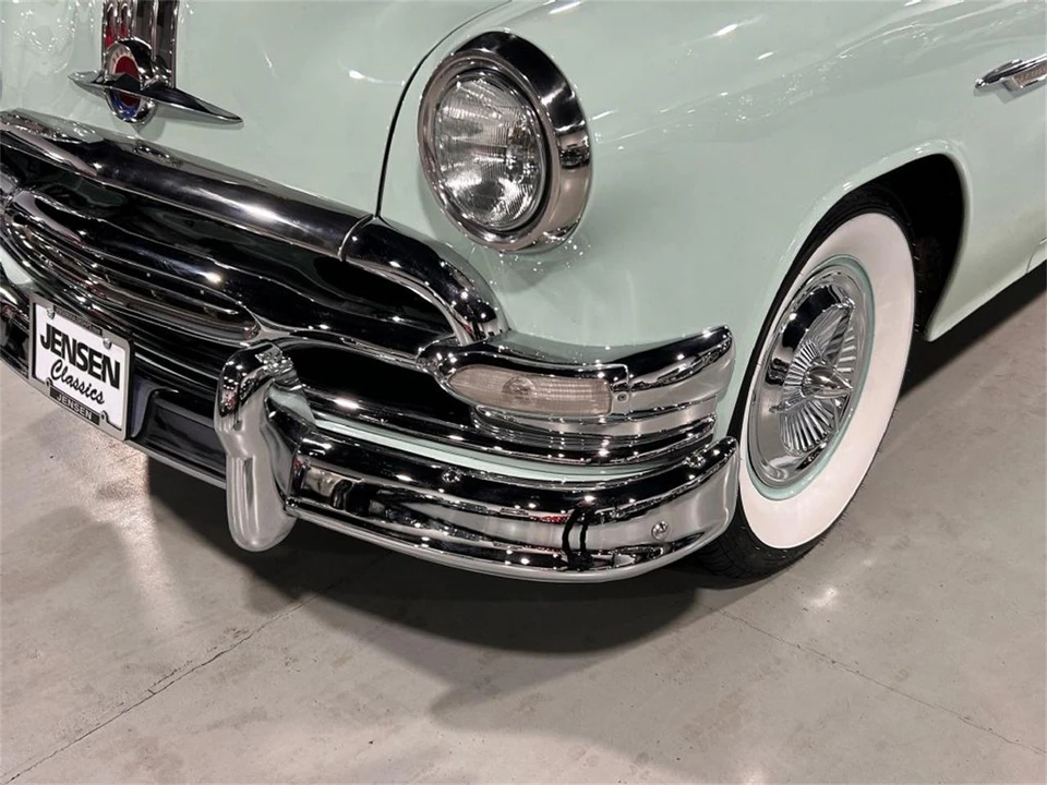 1954 Pontiac Chieftain - Image 2 of 31