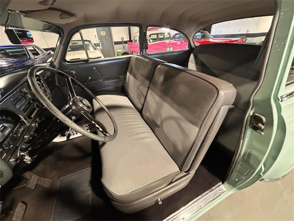 1954 Pontiac Chieftain - Image 12 of 31