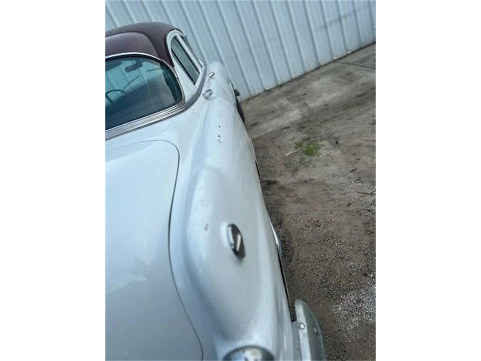 1954 Pontiac Chieftain - Image 9 of 22