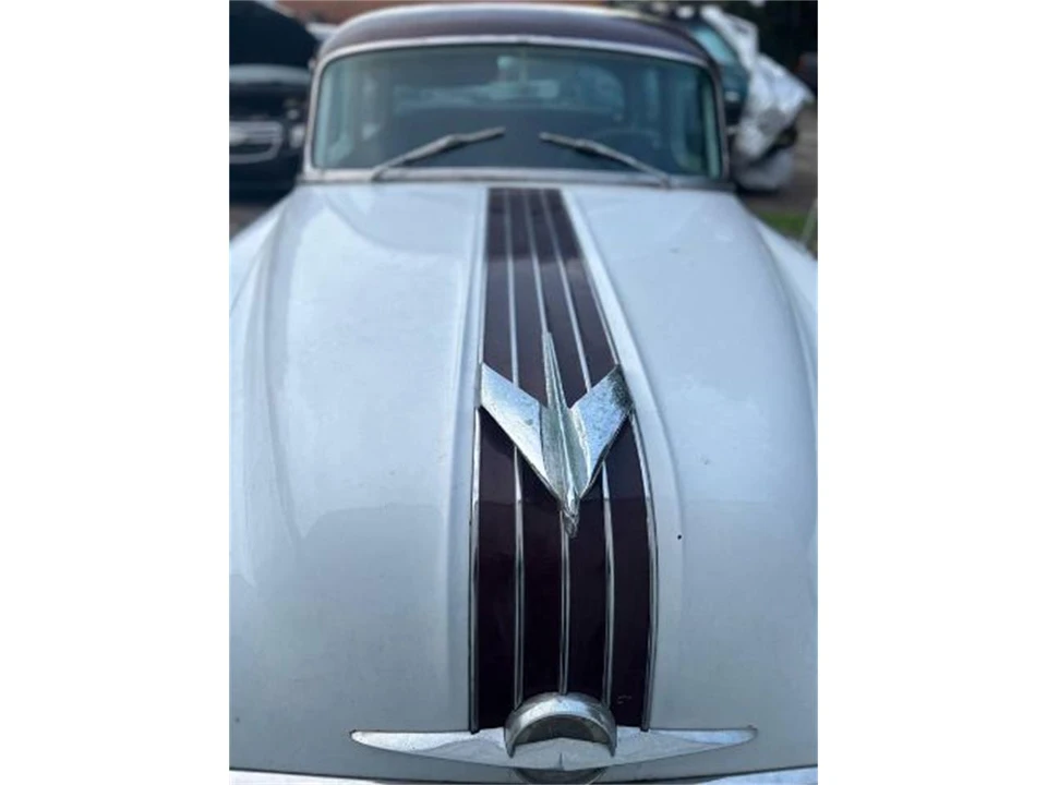 1954 Pontiac Chieftain - Image 11 of 22