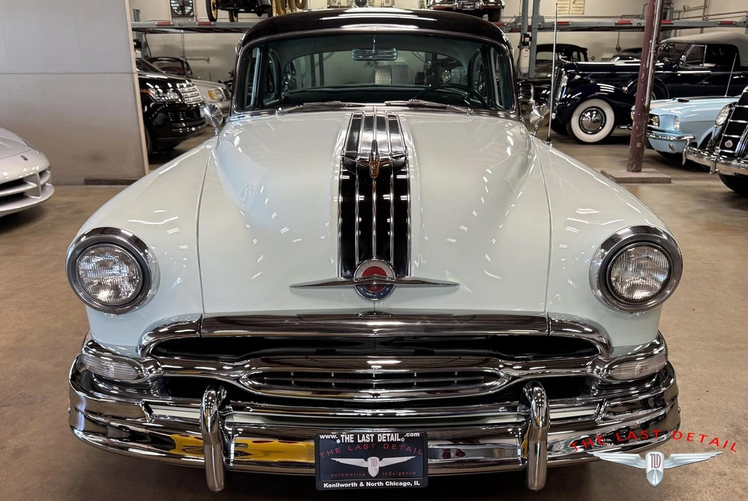 1954 Pontiac Chieftain - Image 2 of 12