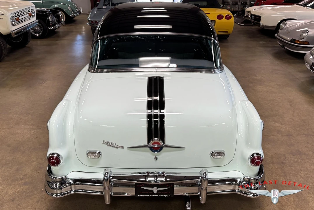 1954 Pontiac Chieftain - Image 4 of 12