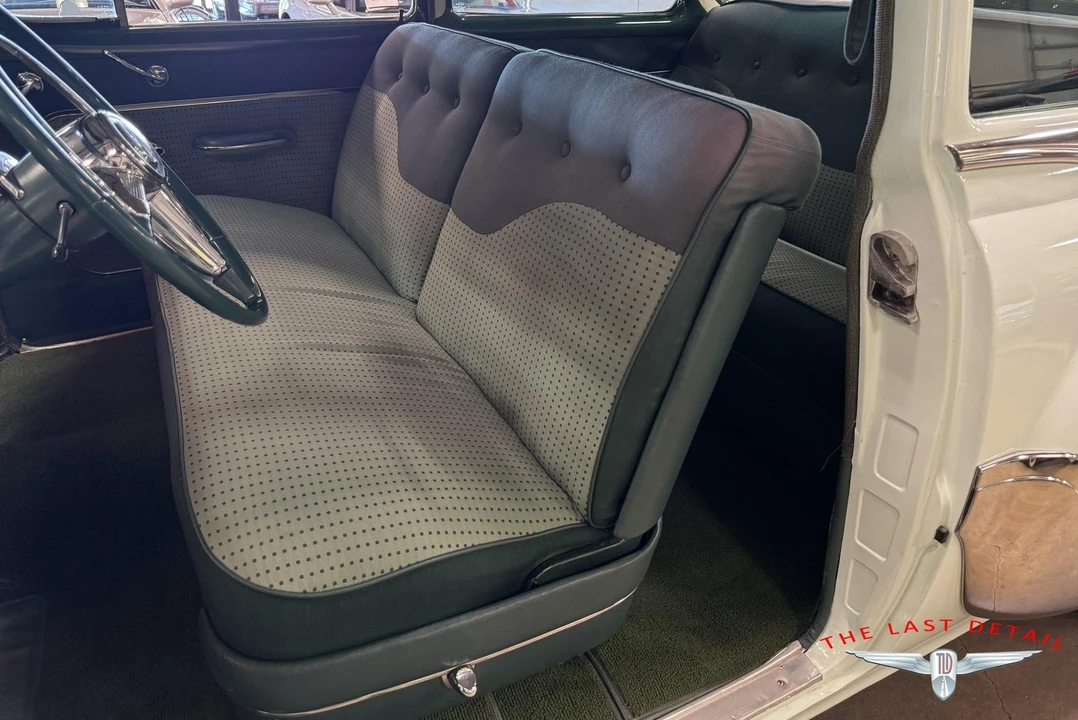 1954 Pontiac Chieftain - Image 7 of 12