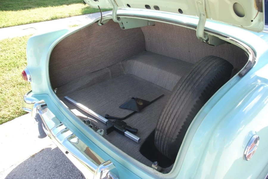 1954 Pontiac Chieftain - Image 6 of 12