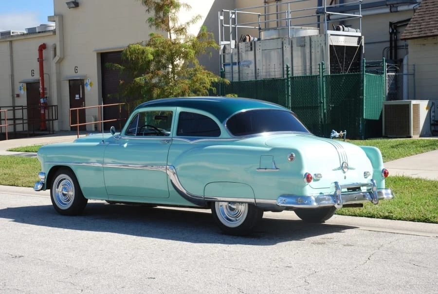 1954 Pontiac Chieftain - Image 2 of 12