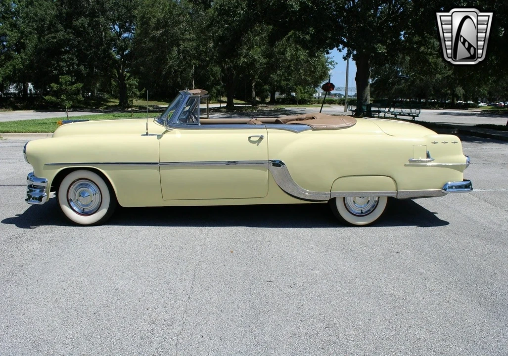 1954 Pontiac Star Chief - Image 15 of 21