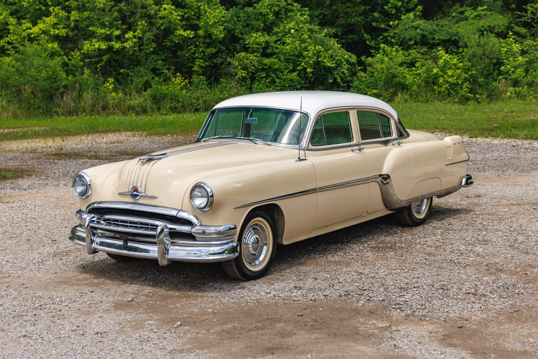 1954 Pontiac Star Chief - Image 3 of 31