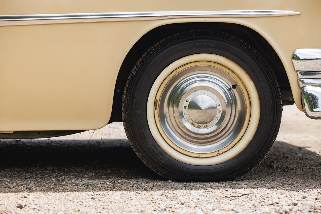 1954 Pontiac Star Chief - Image 24 of 31