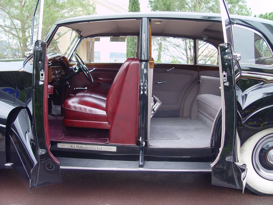 1954 Rolls-Royce Silver Wraith I - Image 4 of 5