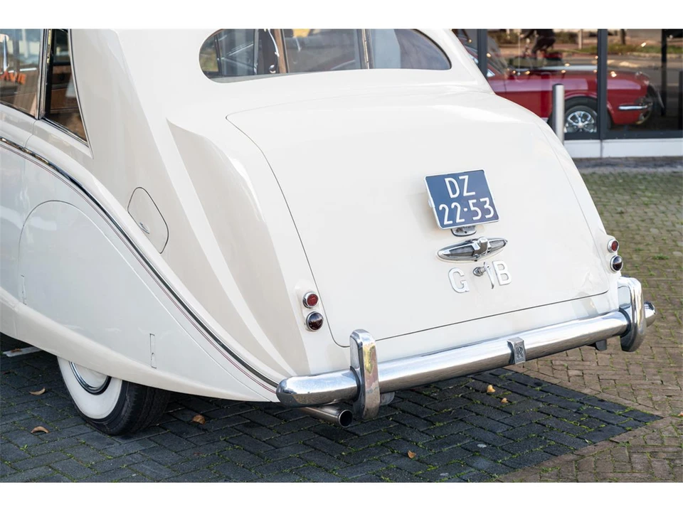 1954 Rolls-Royce Silver Wraith I - Image 4 of 11