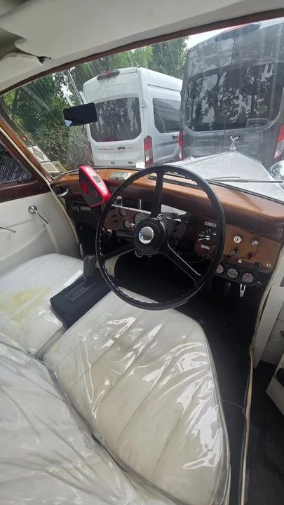 1954 Rolls-Royce Silver Wraith I - Image 8 of 12