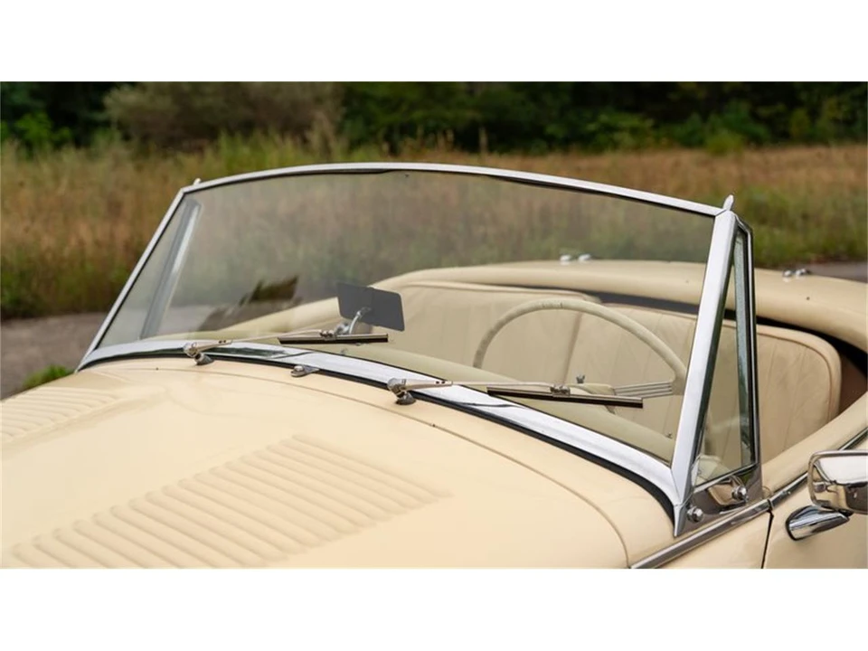 1954 Sunbeam Alpine - Image 24 of 31