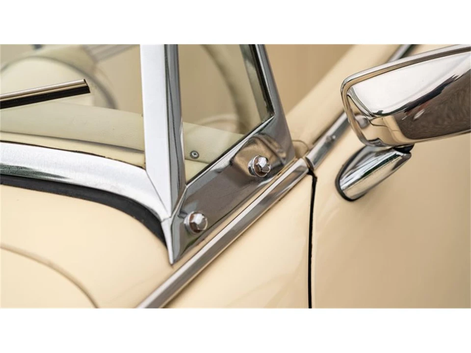 1954 Sunbeam Alpine - Image 23 of 31