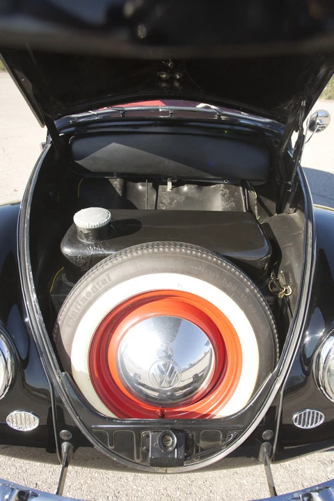 1954 Volkswagen Beetle (Oval Window) - Image 14 of 31