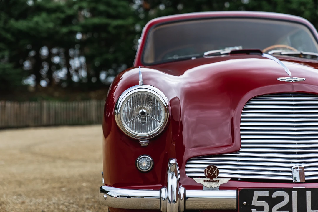 1955 Aston Martin DB1 & DB2 & DB2/4 & DB Mark III - Image 30 of 31