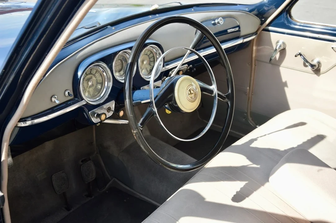 1955 Alfa Romeo 1900 - Image 19 of 31