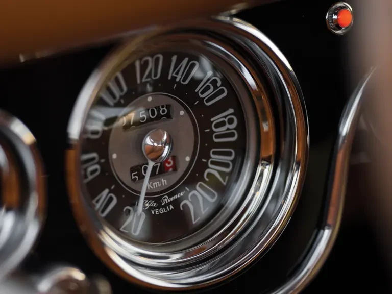1955 Alfa Romeo 1900 - Image 18 of 25