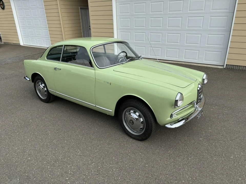 1955 Alfa Romeo Giulietta - Image 11 of 31