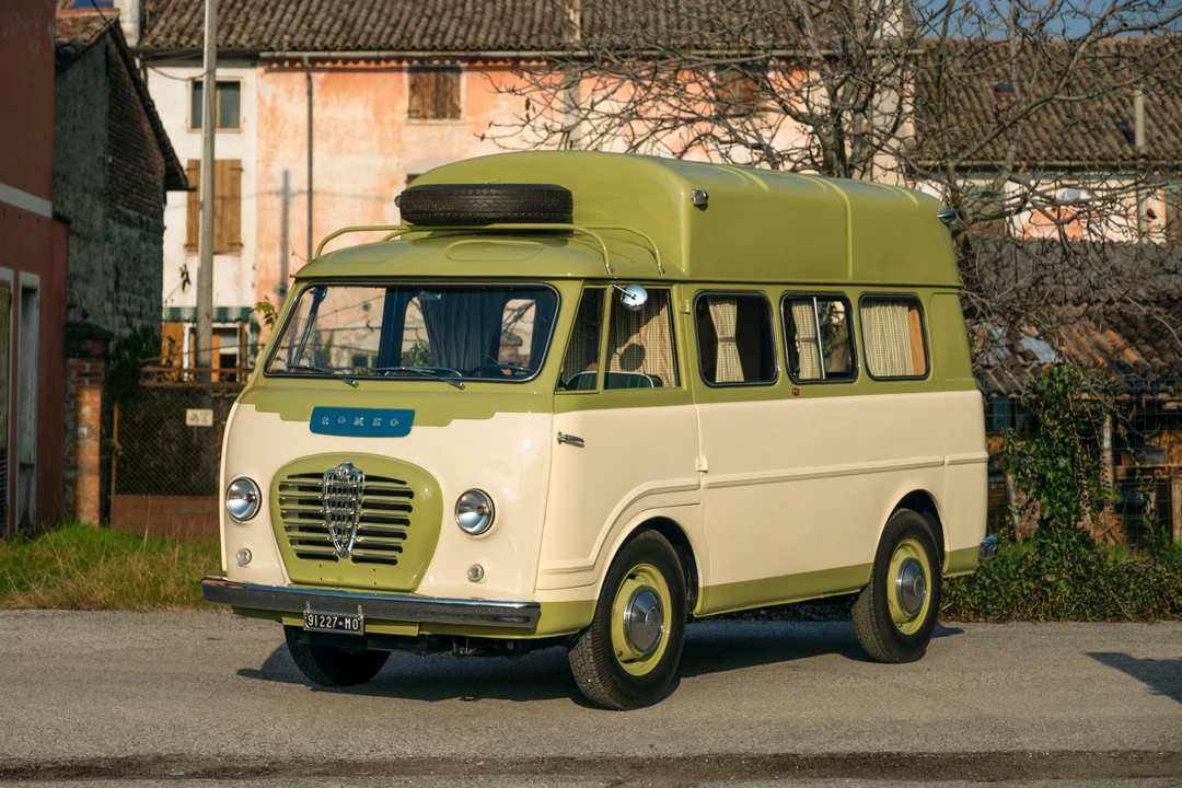 1955 Alfa Romeo 1900 - Image 2 of 31