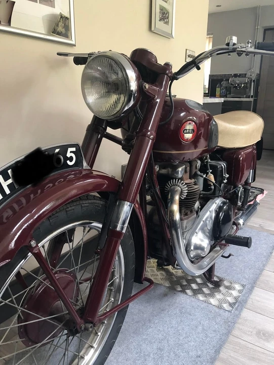 1954 Ariel Motorcycles - Image 6 of 18