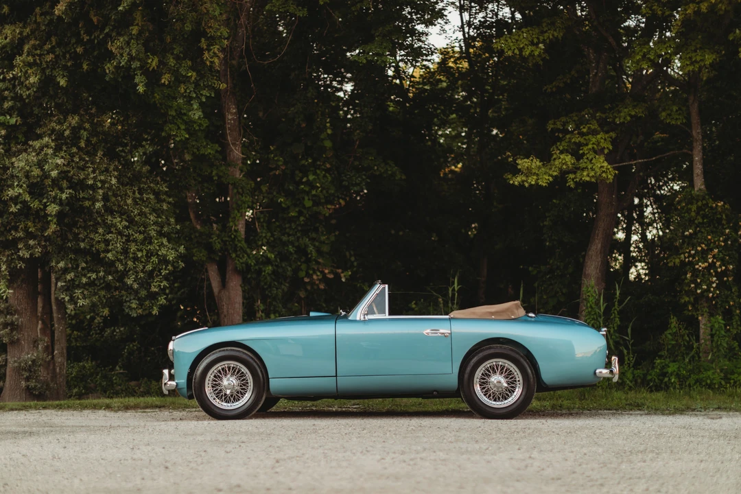 1955 Aston Martin DB1 & DB2 & DB2/4 & DB Mark III - Image 5 of 31