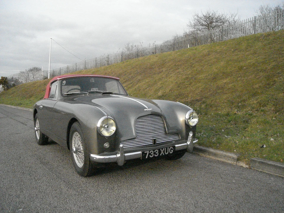 1955 Aston Martin DB1 & DB2 & DB2/4 & DB Mark III - Image 7 of 8