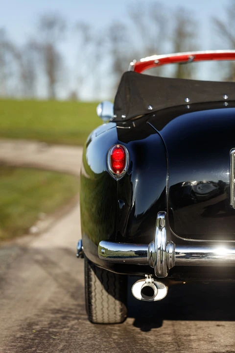 1955 Aston Martin DB1 & DB2 & DB2/4 & DB Mark III - Image 29 of 31