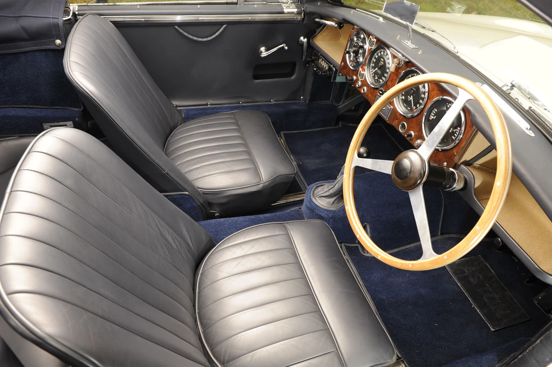 1955 Aston Martin DB1 & DB2 & DB2/4 & DB Mark III - Image 9 of 10