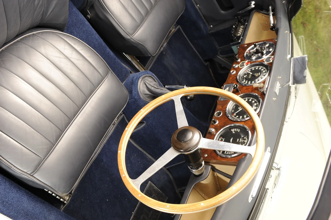 1955 Aston Martin DB1 & DB2 & DB2/4 & DB Mark III - Image 8 of 10
