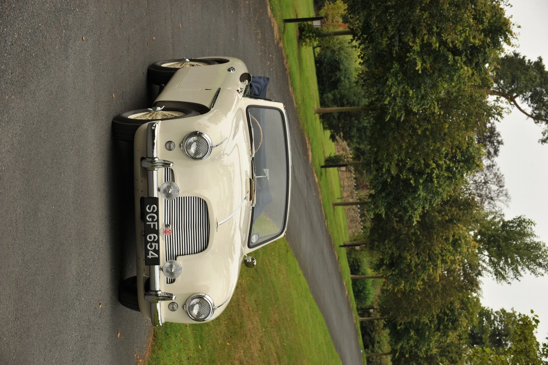 1955 Aston Martin DB1 & DB2 & DB2/4 & DB Mark III - Image 4 of 10