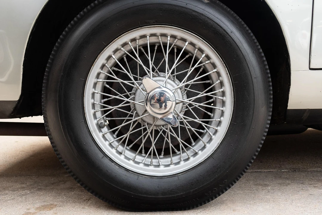 1955 Aston Martin DB1 & DB2 & DB2/4 & DB Mark III - Image 30 of 31