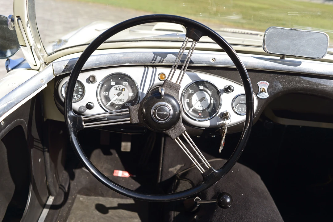 1955 Austin-Healey 100 - Image 7 of 17