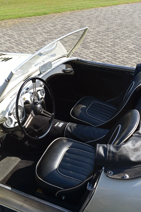 1955 Austin-Healey 100 - Image 8 of 17