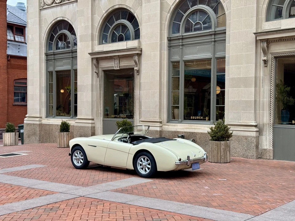 1955 Austin-Healey 100 - Image 8 of 31