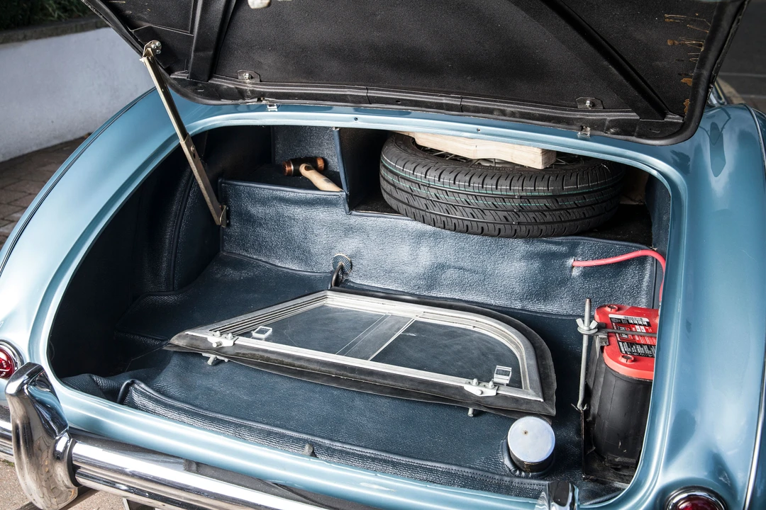 1955 Austin-Healey 100 - Image 12 of 18