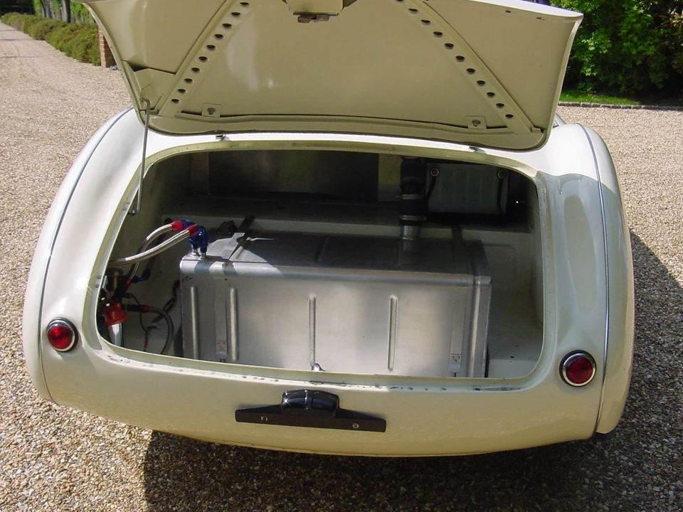 1955 Austin-Healey 100 - Image 5 of 5