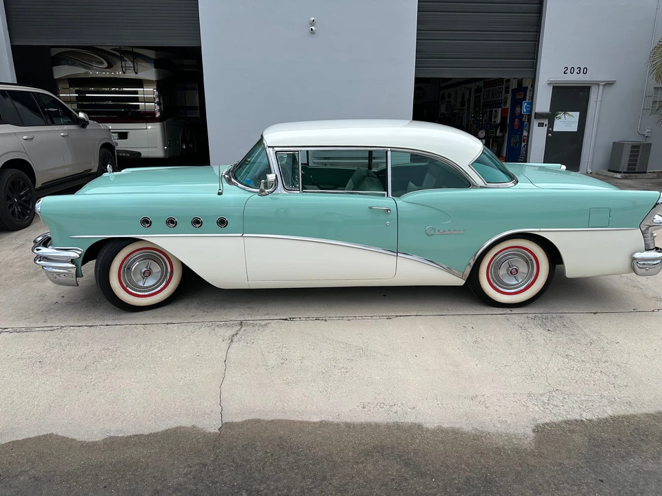 1955 Buick Century - Image 4 of 31