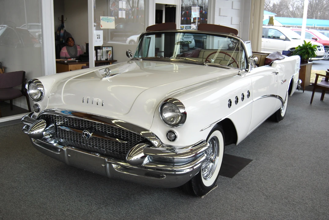 1955 Buick Century - Image 7 of 31