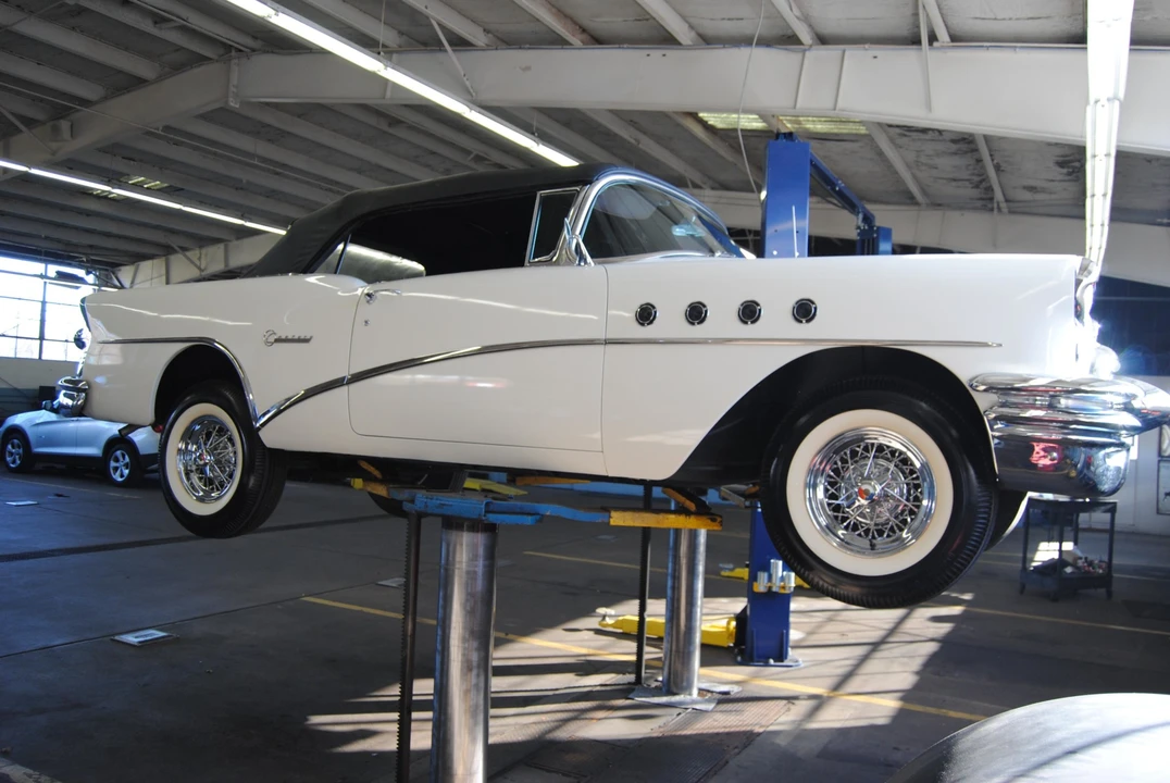 1955 Buick Century - Image 14 of 31