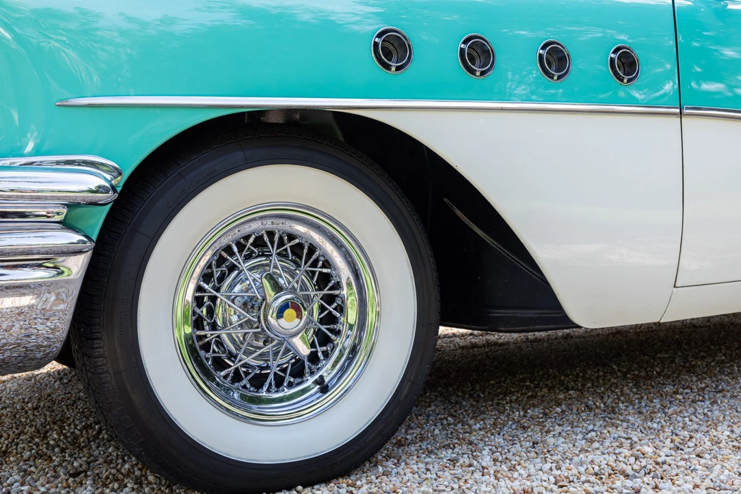 1955 Buick Century - Image 26 of 31
