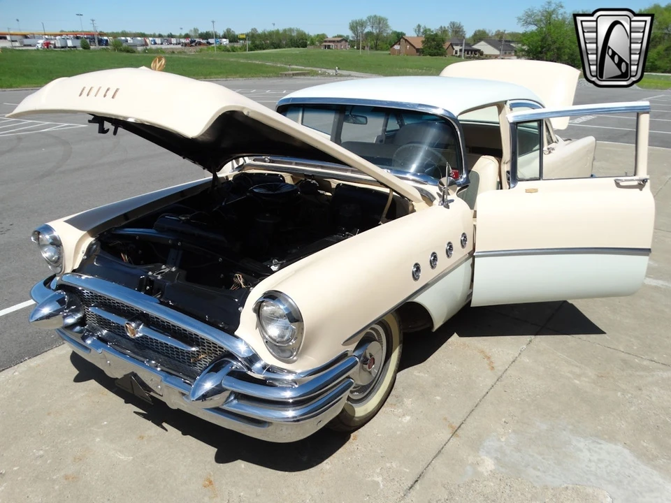 1955 Buick Roadmaster - Image 13 of 21